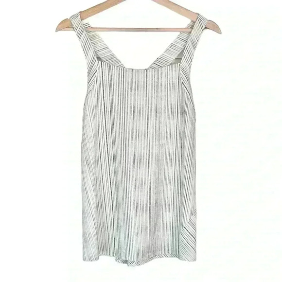 Athleta Arrival Tank Top in Amara Stripe | White Black | SZ M - Picture 6 of 14
